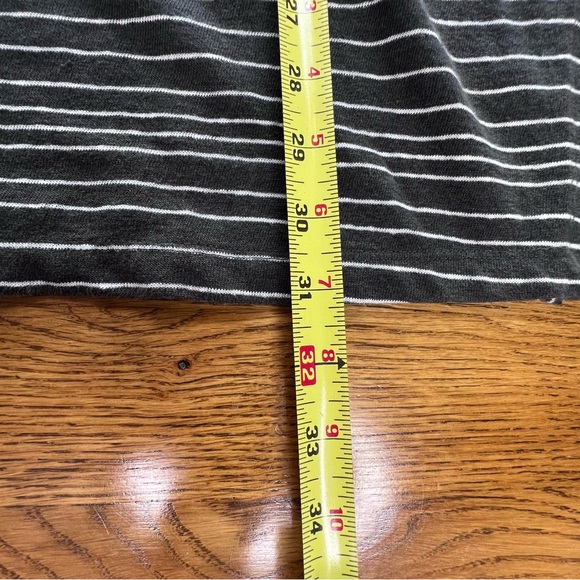 ⭐️ Eileen Fisher 100% Linen Grey & White Striped Boatneck Split Hem Tunic LARGE - Picture 14 of 14